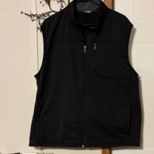 Izod Men's Black Vest
